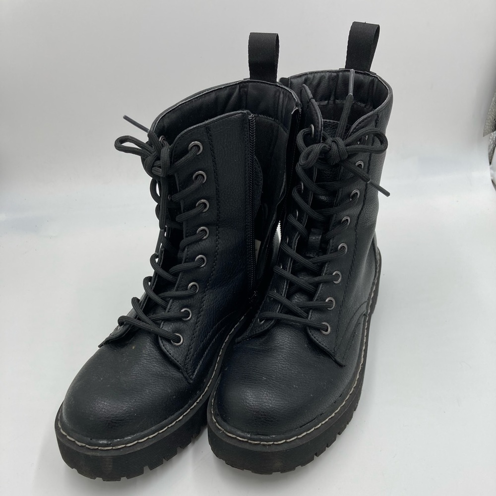 Union Bay Combat Boots Women’s 8M